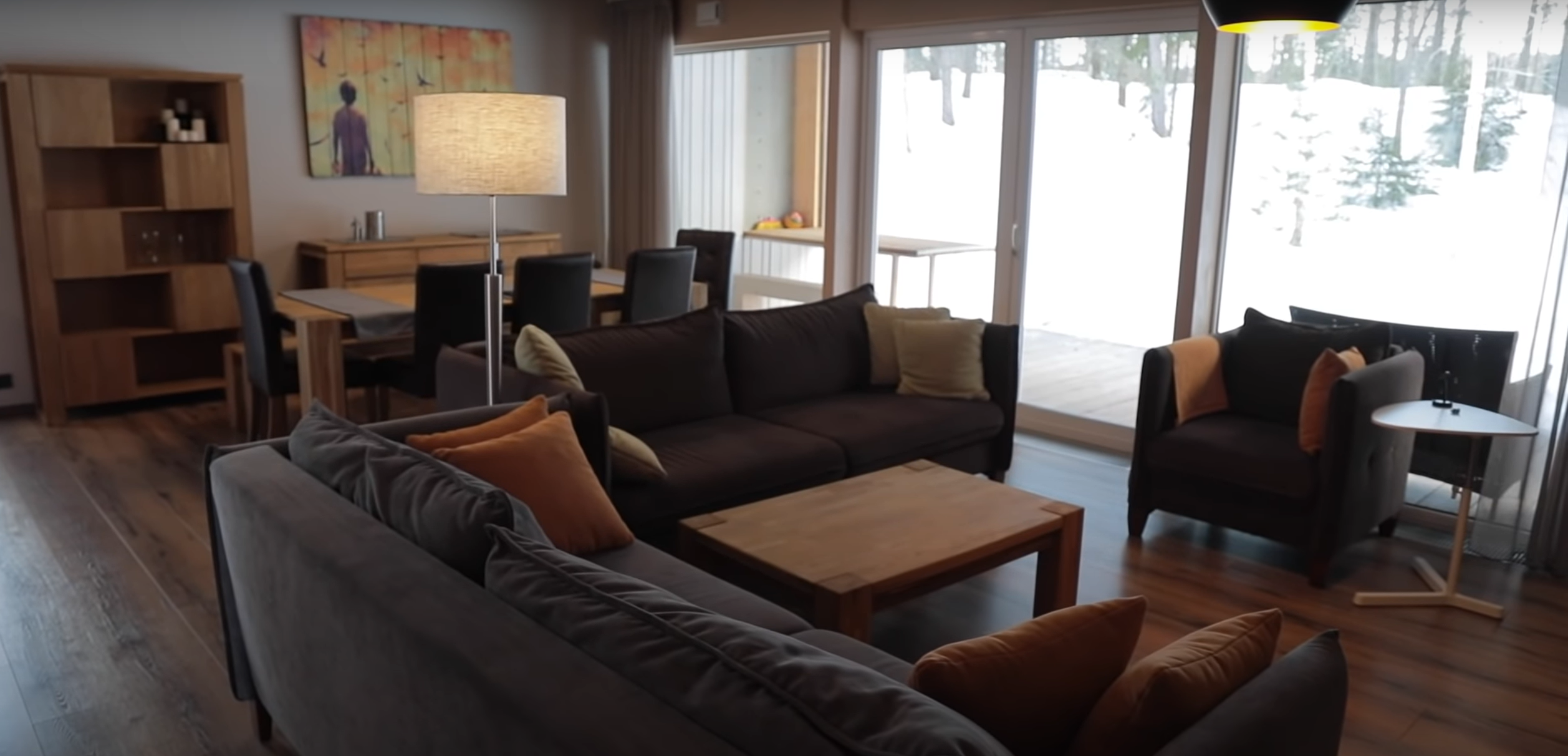 Панорамные окна в загородный дом