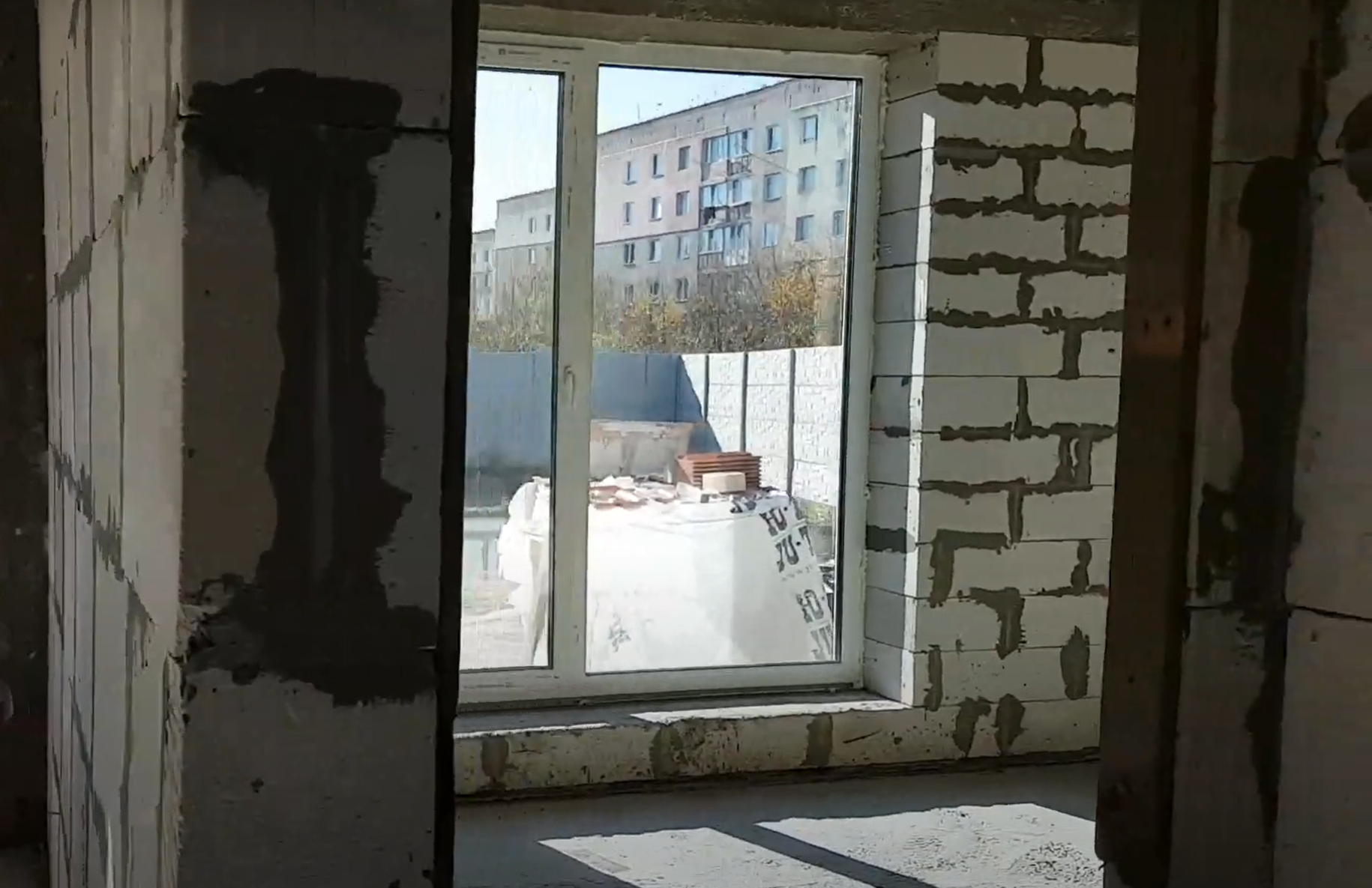 https://novokuzneck.delaem-okna.ru/storage/app/uploads/public/63f/452/4fd/63f4524fd9ac6103307437.png