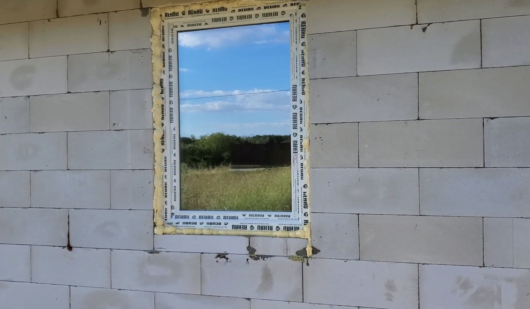 https://novokuzneck.delaem-okna.ru/storage/app/uploads/public/63f/305/ed2/63f305ed28ff9698974890.png